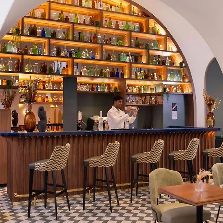 Hotel Grand Coeur Latin 4*