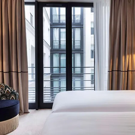 Hotel Grand Coeur Latin Paris