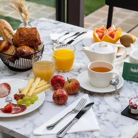 Grand Coeur Latin Hotel 4*