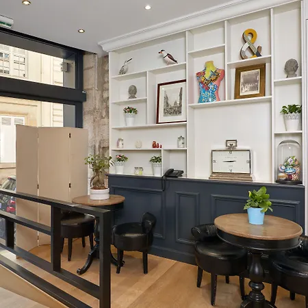 فندق Grand Coeur Latin باريس