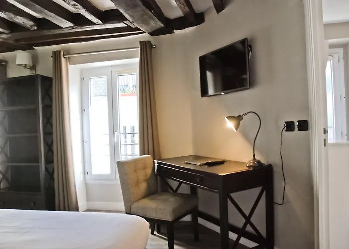 Grand Coeur Latin Paříž